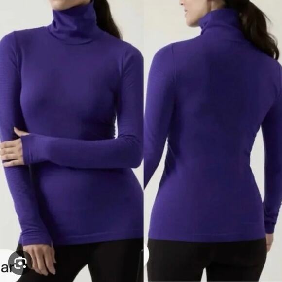 Athleta Size L Flurry Blizzard Seamless Rib Turtleneck Purple Thumbholes - Picture 3 of 6